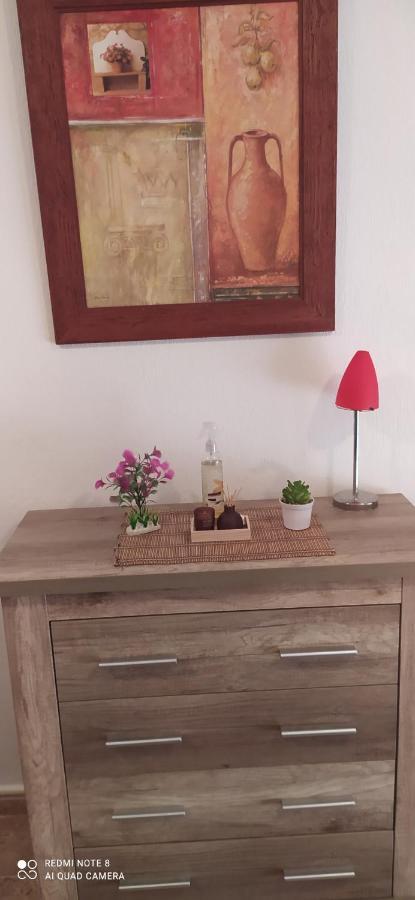 Estudio Wifi Bano 1 Sofa Cama Doble Piscina Playa 100mts Apartment *