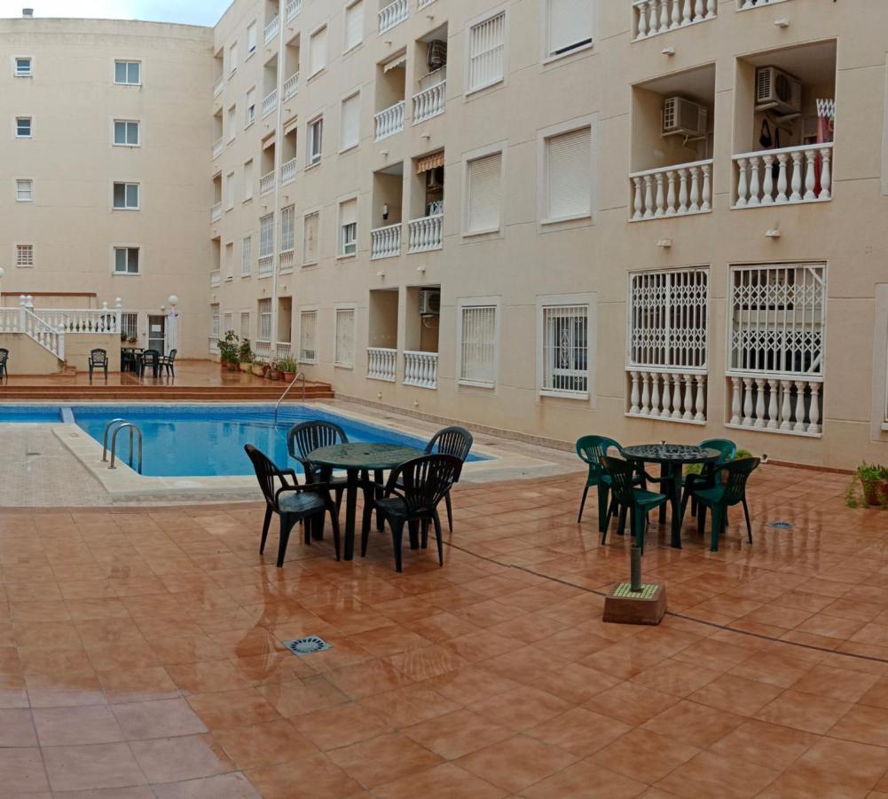 Estudio Wifi Bano 1 Sofa Cama Doble Piscina Playa 100mts Apartment *